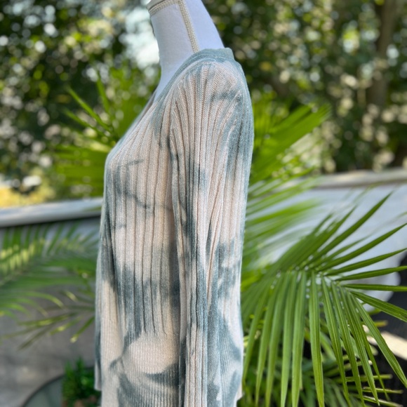 VICI Evangeline Button Down Knit Tye Dye Cardigan Sweater Small - Picture 3 of 5